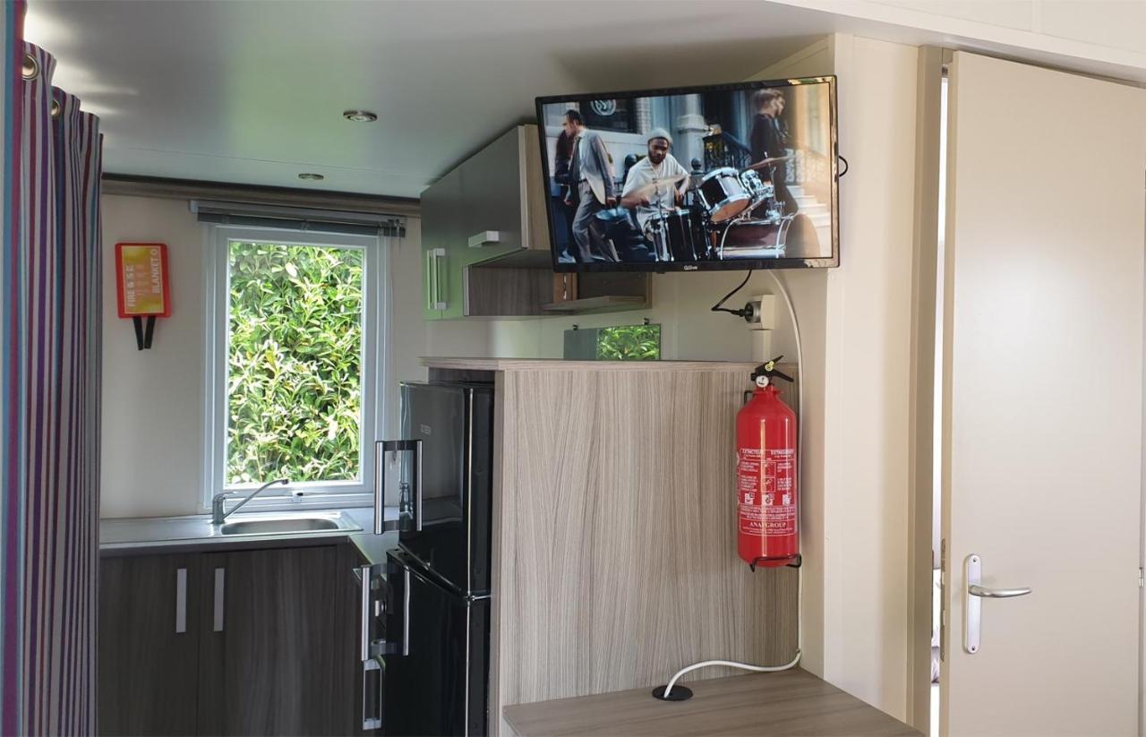 Mobil Home 6-8 Places Parcelle 4 Climatise Biville-sur-Mer Εξωτερικό φωτογραφία