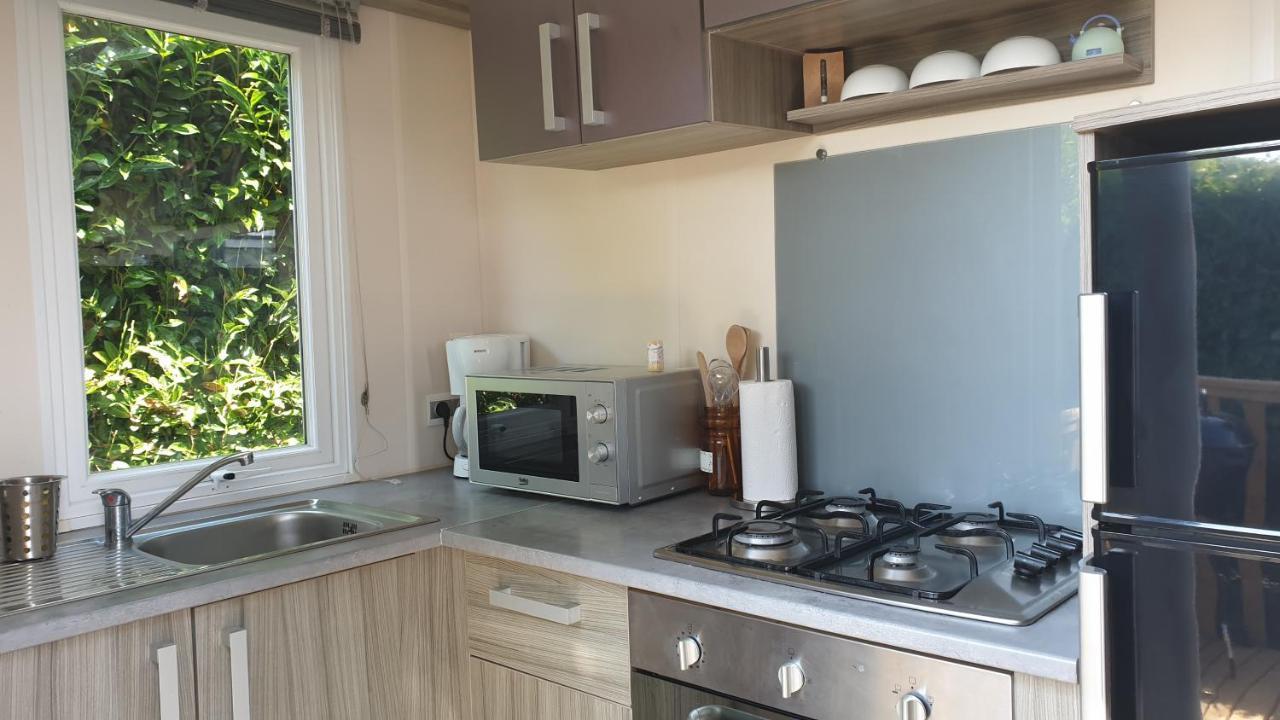 Mobil Home 6-8 Places Parcelle 4 Climatise Biville-sur-Mer Εξωτερικό φωτογραφία